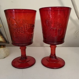 Set Of 2 Strawberry and Currant Ruby Water Goblet by L.G. Wright Glass - Picture 1 of 4