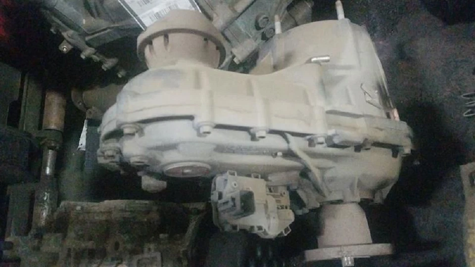 Dodge Nitro 2007-2008 montaje de caja de transferencia OEM  Foto 1 de 4