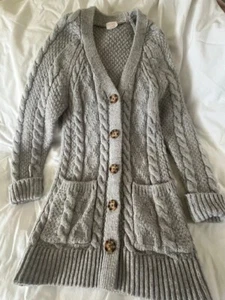 GIRLS LONG GRAY SWEATER SZ 6-6X - Picture 1 of 5