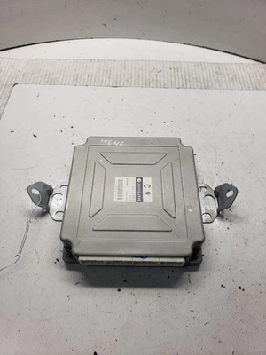 Módulo de control electrónico ECM del motor 2,5 L a través de 5/04 compatible con 05 SAAB 9-2X 1389637 Foto 1 de 4