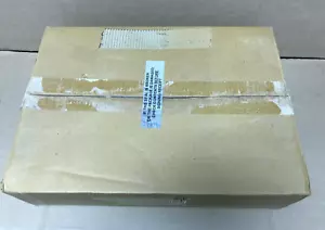 APC AP7811 Metered 12x IEC 320 C13 4x C19 30A 208V 2U Rack Mounted PDU - Picture 1 of 2