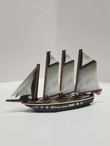 Rare WizKids Pirates of the Caribbean Assembled Ships Collectibles UL071 - Picture 1 of 4