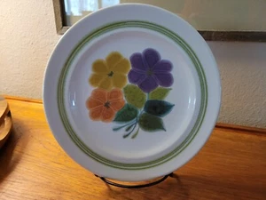 Franciscan 💐FLORAL💐 Salad Plate - 8 1/2 inch- USA - TV Screen Backstamp - Picture 1 of 3