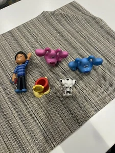 Lot Viacom Blue's Clues Blue & Magenta Figures Bluey Dog Josh Shovel Pale Toys - Picture 1 of 6