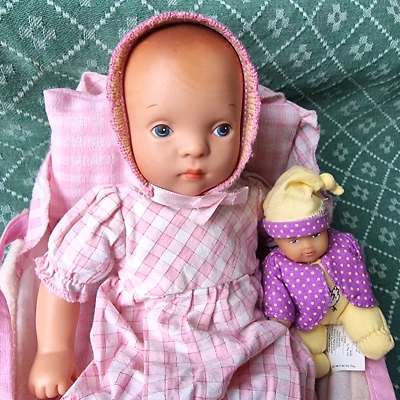 Käthe Kruse Natterer Künstlerpuppe Mini Minouche Baby Puppe Dita 27 cm  Doll - Bild 1 von 4