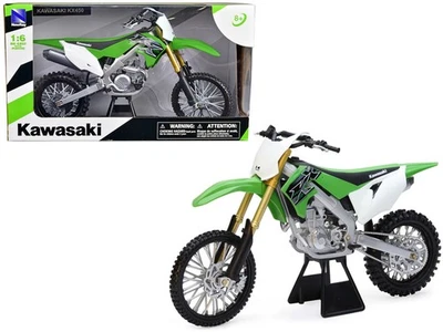 2019 Kawasaki KX 450F Dirt Bike Motorcycle 1/6 Diecast Model Green White New Ray - Image 1 of 2