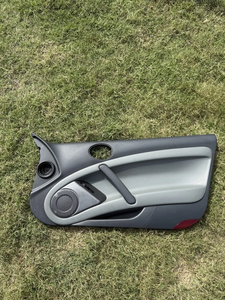 Passenger Side Inner Door Panel 2006 Mitsubishi Eclipse - Image 1 of 4