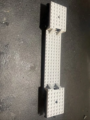 Lego 6 x 34 vagón de tren de dos niveles (gris) con carcasas de ruedas Foto 1 de 2