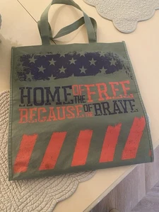 "HOME OF THE FREE BECAUSE OF THE BRAVE" - WIEDERVERWENDBARE BEUTELTASCHE GRÜN/ROT/BLAU - Bild 1 von 6