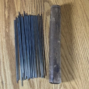 Antike Metall Doppelspitze Stricknadeln im original Holzrohr Etui Qt 48 - Bild 1 von 24