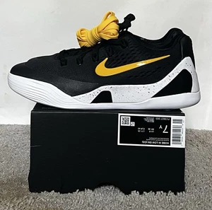 Talla 7Y/8.5W- Nike Kobe IX Low EM Negro Universitario Dorado FV3607-003 - Imagen 1 de 5