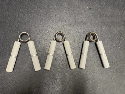 Captains of Crush Hand Gripper Guide (60 lb) Sport (80 lb) Trainer (100 lb) Foto 1 de 3