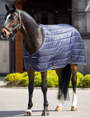 LeMieux Teppichfutter 100g leichte Weide & stabile Thermoschicht 4'9"-7'3" - Bild 1 von 3