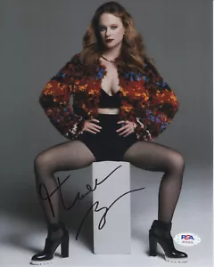 THORA BIRCH LOVELY "AMERICAN BEAUTY" ACTRESS *RARE* SIGNED SEXY PHOTO PSA - Picture 1 of 3