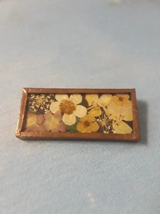 Vintage Real Pressed Flowers Under Glass Window Pin - Picture 1 of 2