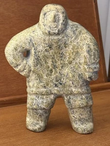Vintage Inuit groß 7" schwer Speckstein Schnitzerei Skulptur Mann Stein Eskimo - Bild 1 von 16