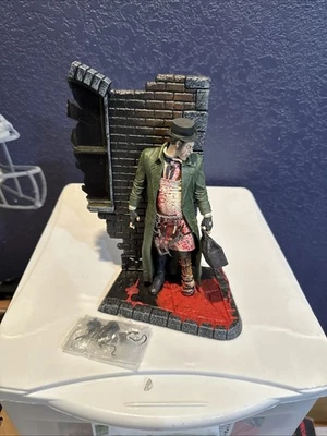 Boneco Mcfarlane Monsters III 6 Faces of Madness Jack the Ripper Halloween - Imagem 1 de 4
