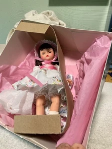 Thank You #21111 1997 Madame Alexander Doll Original Box & Tag - Picture 1 of 8