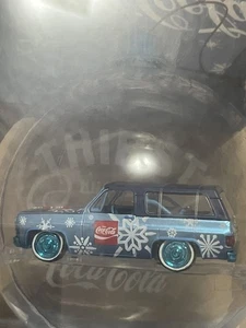 2025 M2 Machines Christmas Ornament - Coca-Cola 1973 Chevrolet K5 Blazer CHASE - Picture 1 of 4