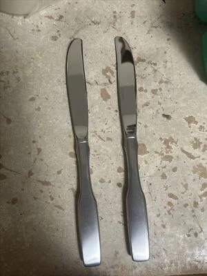 Oneida Community Paul Revere (2) Hollow Dinner Knife Stainless 8 1/2in - Image 1 of 2