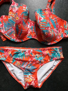 36hh swimsuit