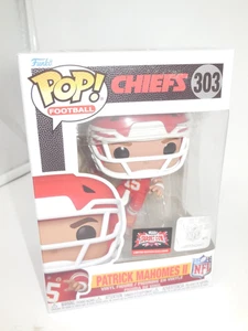 DD6 Funko Pop! Kansas City Chiefs Patrick Mahomes II 303 Target Con Exclusive - Picture 1 of 5