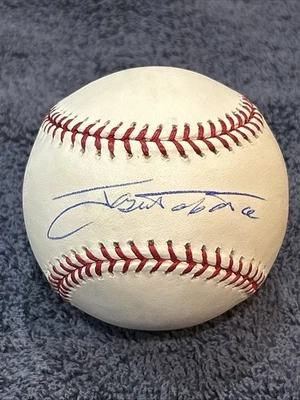 Pelota de béisbol autografiada firmada por José Tabata C Foto 1 de 4
