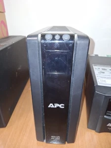 APC Back-UPS Pro 1500 865W Gruppo di Continuità - Nero - Zdjęcie 1 z 1