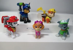 Lotto action figure Paw patrol Rocky Rubble Skye Marshall Chase zaini aperti - Foto 1 di 11