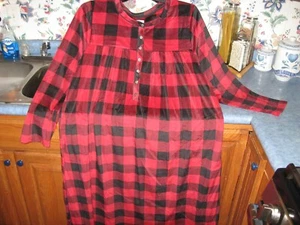 WOMENS NIGHTGOWN SIZE SMALL (4-6) LONG FLEECE WINTER GOWN RED PLAID HOLIDAY NEW - Picture 1 of 6