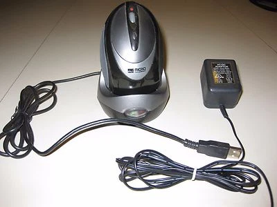 Micro Innovations Wireless Optical Mouse, Programmable Buttons & USB, PD880P - Image 1 of 4