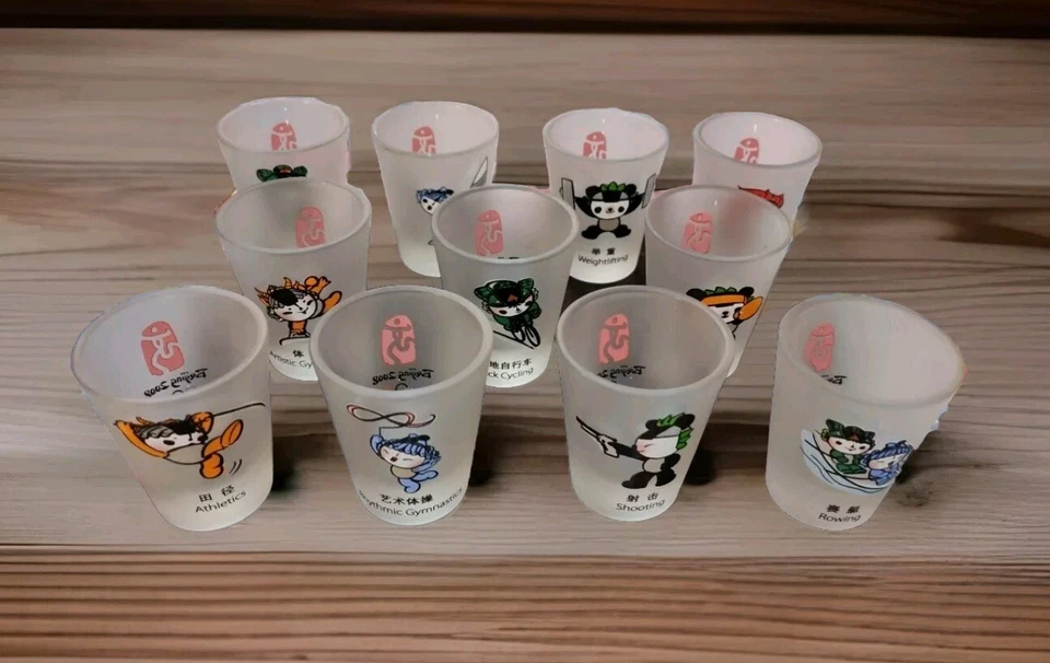 RARO Lote de 11 vasos de chupito esmerilados mascota amistosos anime Juegos Olímpicos de Beijing 2008 Foto 1 de 4