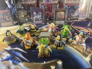 Club Penguin Toy Figures *Lot Of 10* Figures (Pre-Owned) - Bild 1 von 5