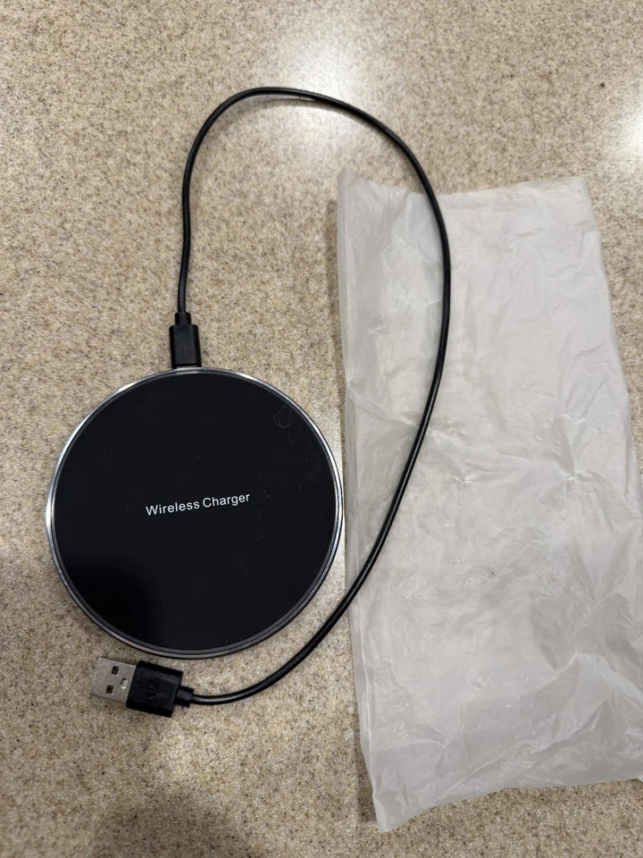 Almohadilla de carga rápida inalámbrica de 15 W Max para auriculares de teléfono Samsung iPhone AirPods Foto 1 de 2