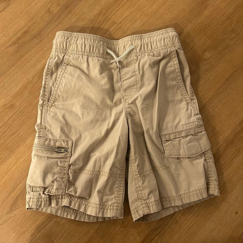 Bermuda cargo Arizona Jean infantil bege XS 6/7 elástica cintura cordão bolsos com zíper - Imagem 1 de 4