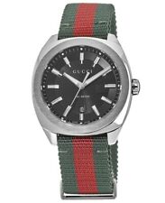 Nuevo Gucci GG2570 41 Cuadrante Negro Verde/Rojo Correa de Nylon Reloj para hombres YA142305