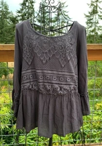 Knox Rose Ladies Small Gray Blouse with 3/4 Sleeves Lace Inset Front  - Picture 1 of 10