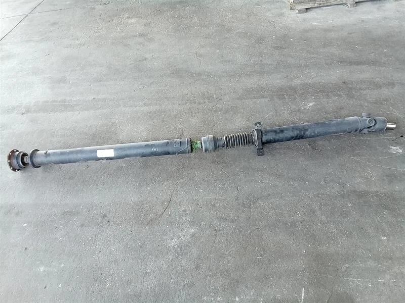 2017-2019 Nissan Titan Rear Drive Shaft Assembly 4x2 OEM Foto 1 de 1