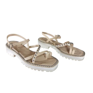 Gianni Bini Damen-Sandalen Größe 9,5 M Nieten Plateauschuhe Riemchen Leder Brasilien - Bild 1 von 12