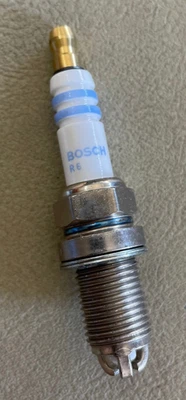 Bosch Spark Plug (X10) - 0 242 235 766 - For Mercedes-Benz C230 & SLK230 - Image 1 of 3