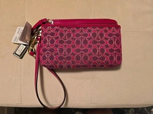 Coach Magenta Monogram Double Zipper Wristlet F40508, New - Picture 1 of 6