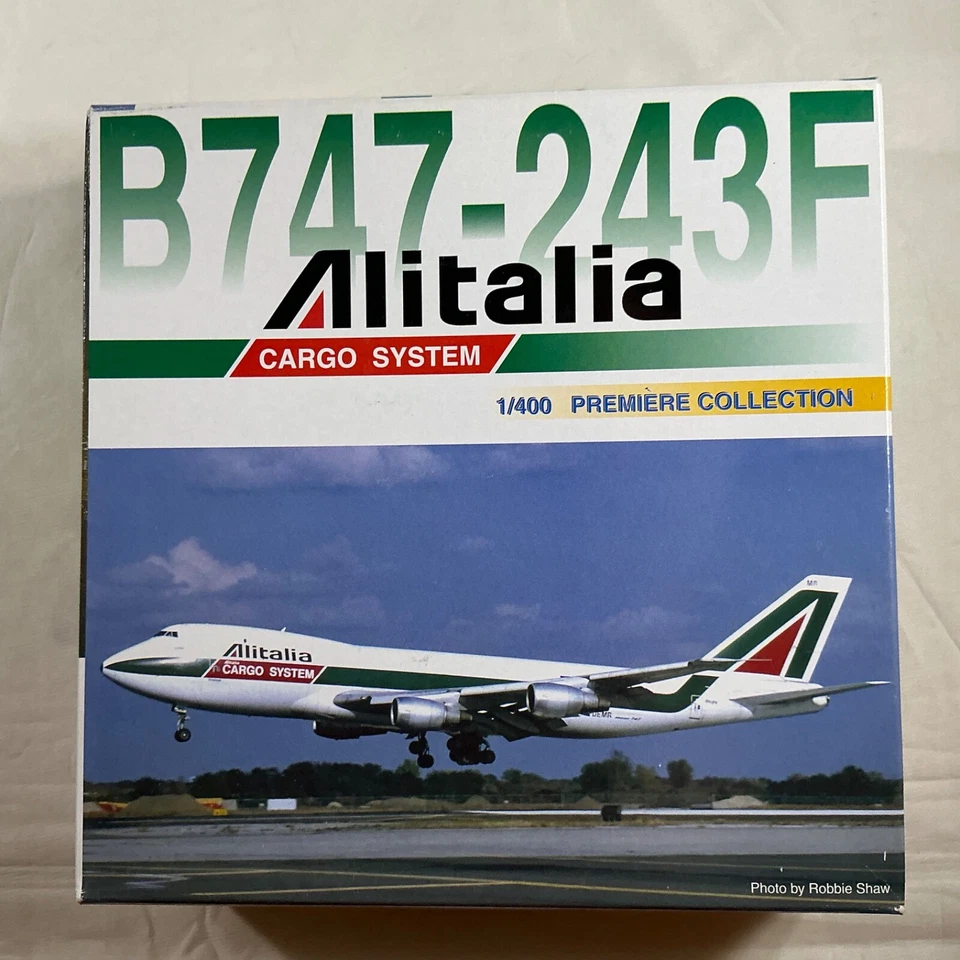 Sistema de carga Dragon Wings 55111 1:400 Diecast Airliner Alitalia Boeing B747-243F Foto 1 de 1