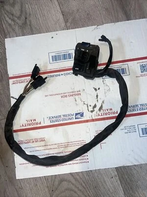 Interruptor de control izquierdo señal de giro 95 Honda CBR600F3 CBR600 CBR 600 F3. Foto 1 de 4