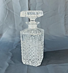 Decantador de Cristal Bohemia 24% PbO Vidrio Corte Tapón Cuadrado Pesado De Colección - Imagen 1 de 13