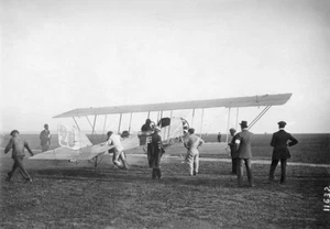 Aeronautical meeting in Reims departure of Vergniault's biplane 1913 Photo - Picture 1 of 1