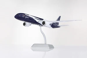 1:200 alas cuadradas LUFTHANSA "100TH" Boeing B787-9 D-ABPU modelo de avión fundido a presión - Imagen 1 de 9