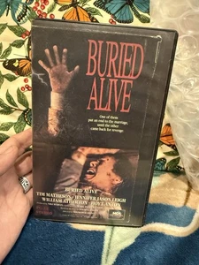 BURIED ALIVE VHS VIDEO TIM MATHESON JENNIFER JASON LEIGH USA NETWORK TV MOVIE - Picture 1 of 5