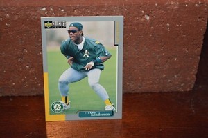 1998 UPPER DECK COLLECTOR'S CHOICE OAKLAND ATHLETICS RICKEY HENDERSON CARD 455