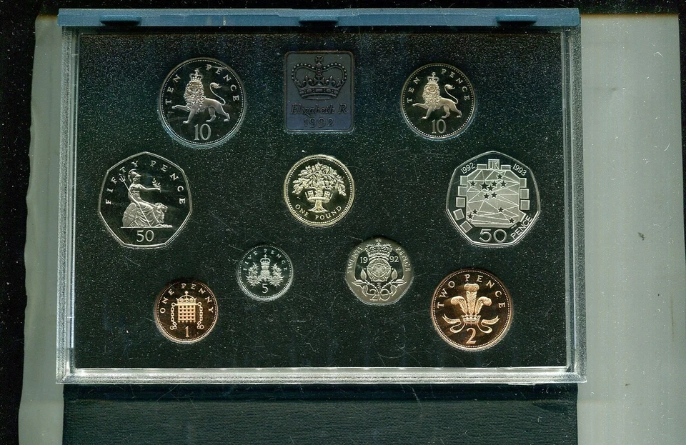 1992 GREAT BRITAIN 9 COIN PROOF SET ORGINAL BOX 297T - Image 1 of 1