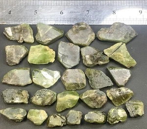 720 Karat Sphene Menge 26 Kristalle zum Verpacken. - Bild 1 von 9